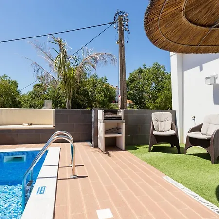 Coolhouses Algarve, Casa Marisa, V5 Feriehus Burgau